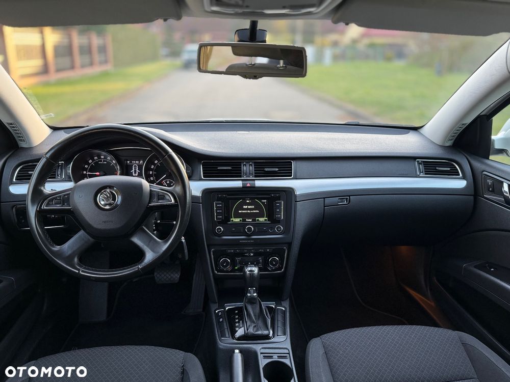 Skoda Superb 2.0 TDI DSG Exclusive - 14