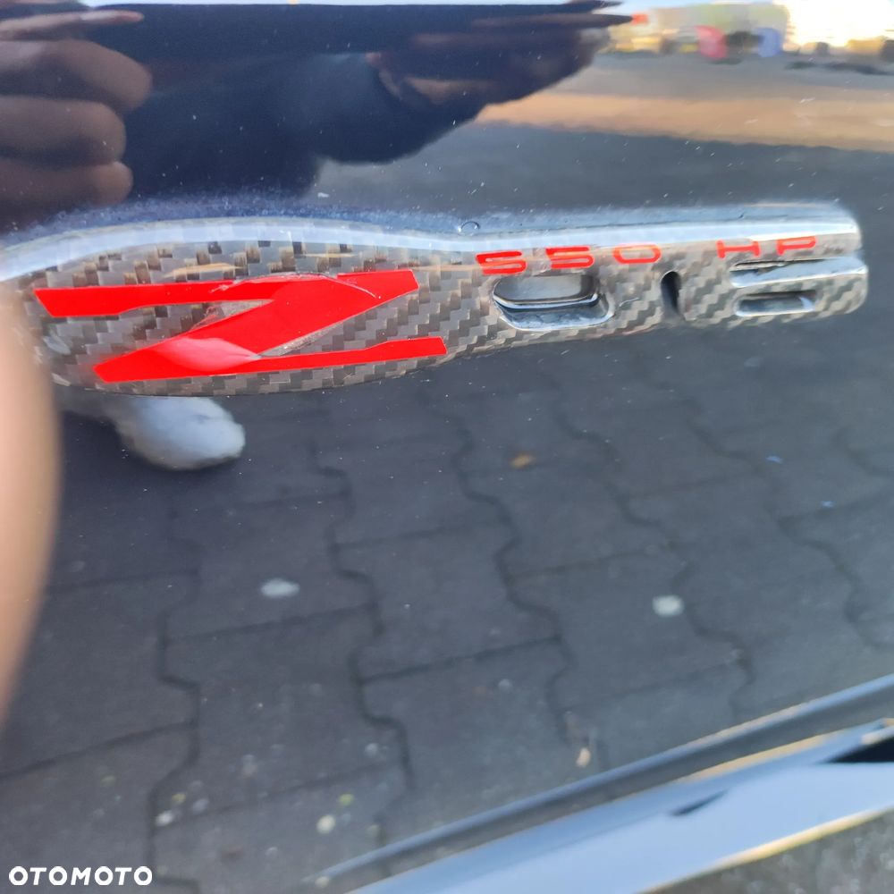 Chevrolet Corvette - 8