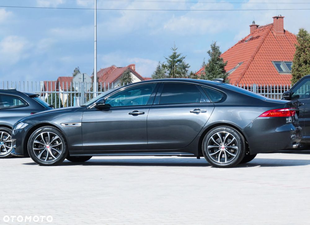 Jaguar XF 20d R-Sport - 7