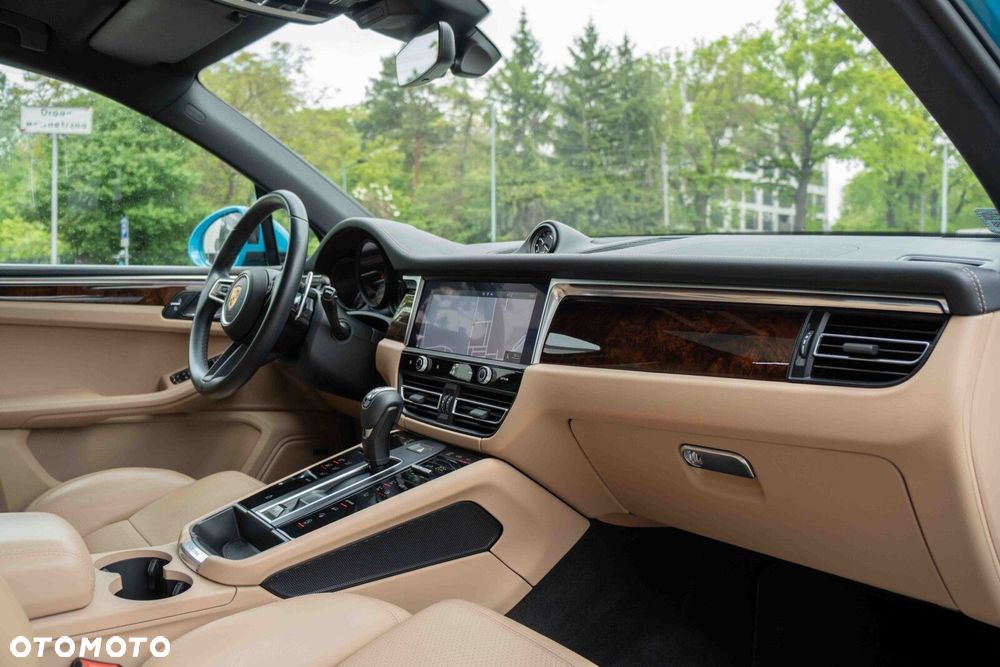 Porsche Macan Standard - 18