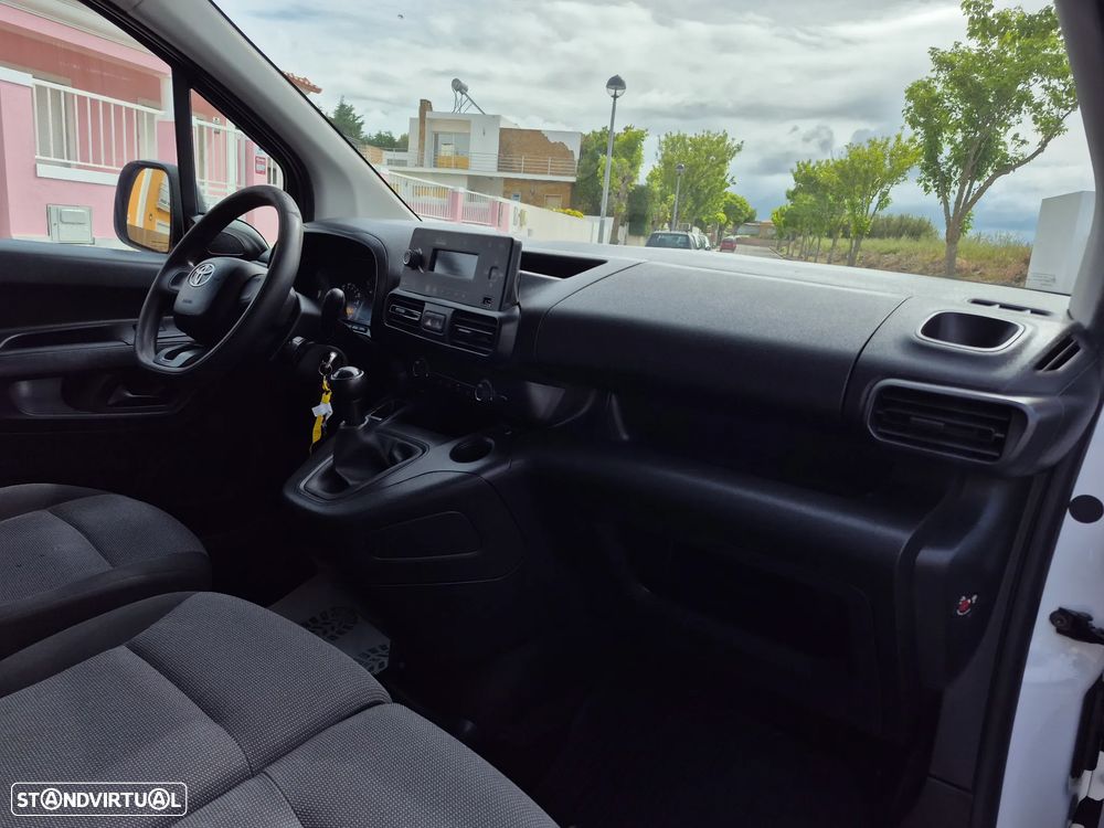 Toyota Proace City - 2020 | GARANTIA | 3 LUG. - 8