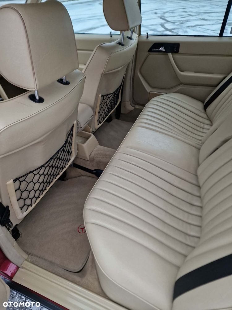 Mercedes-Benz W124 (1984-1993) - 26