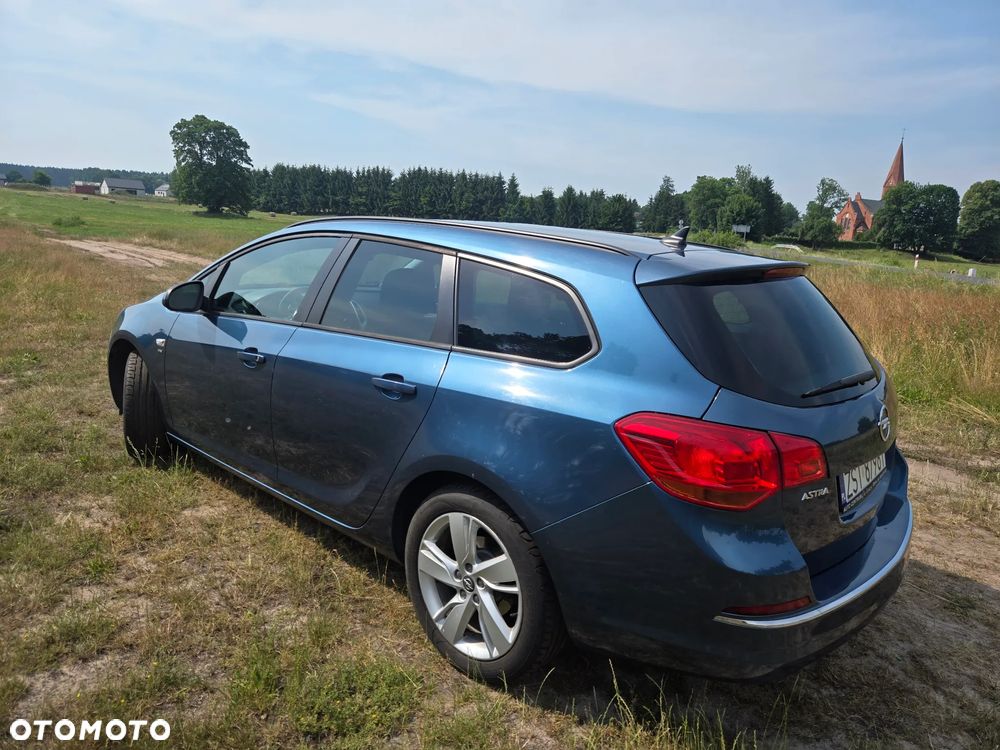 Opel Astra 1.6 Sport - 11