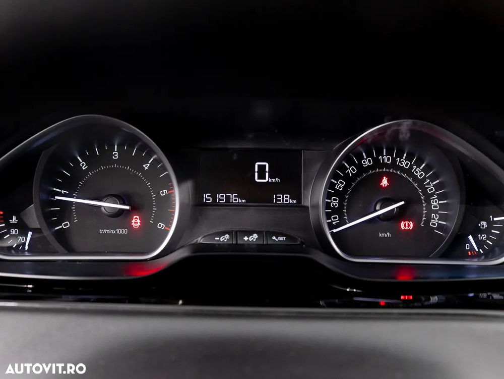 Peugeot 208 1.6 BlueHDi FAP Style - 15