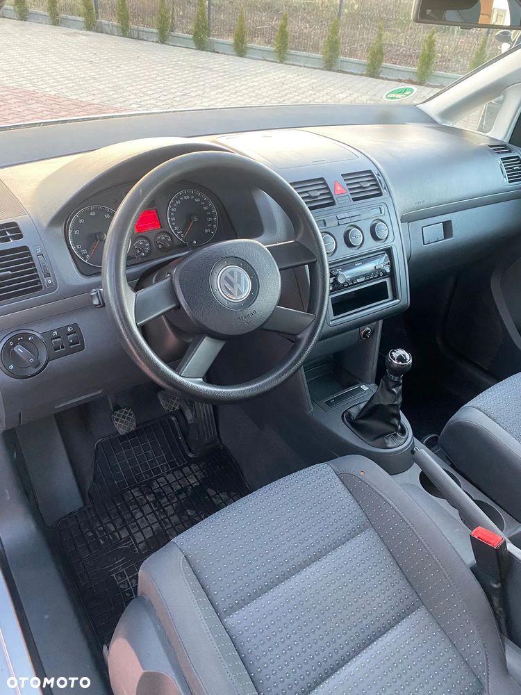 Volkswagen Touran 1.6 Trendline - 11