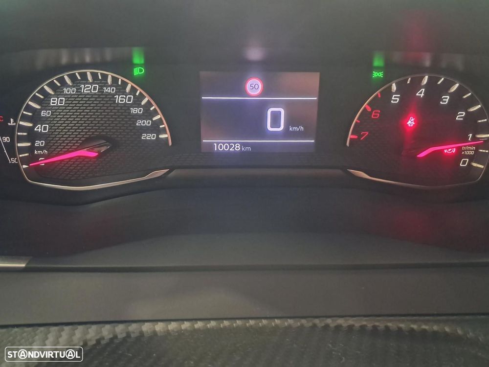 Peugeot 2008 1.2 PureTech Style - 18