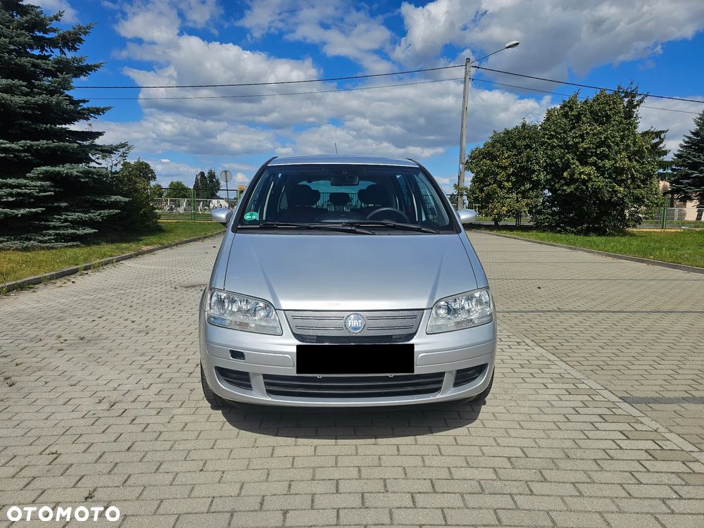 Fiat Idea 1.4 16V Dynamic - 18