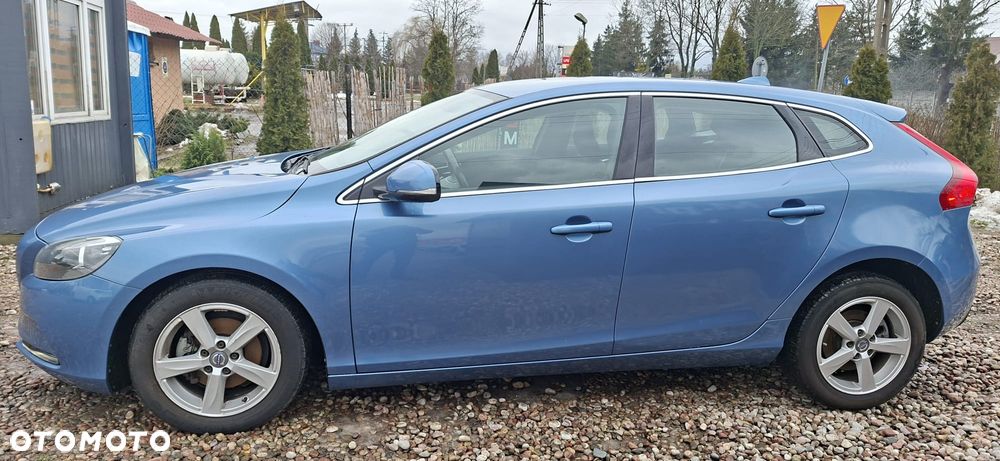 Volvo V40 D2 Momentum - 30