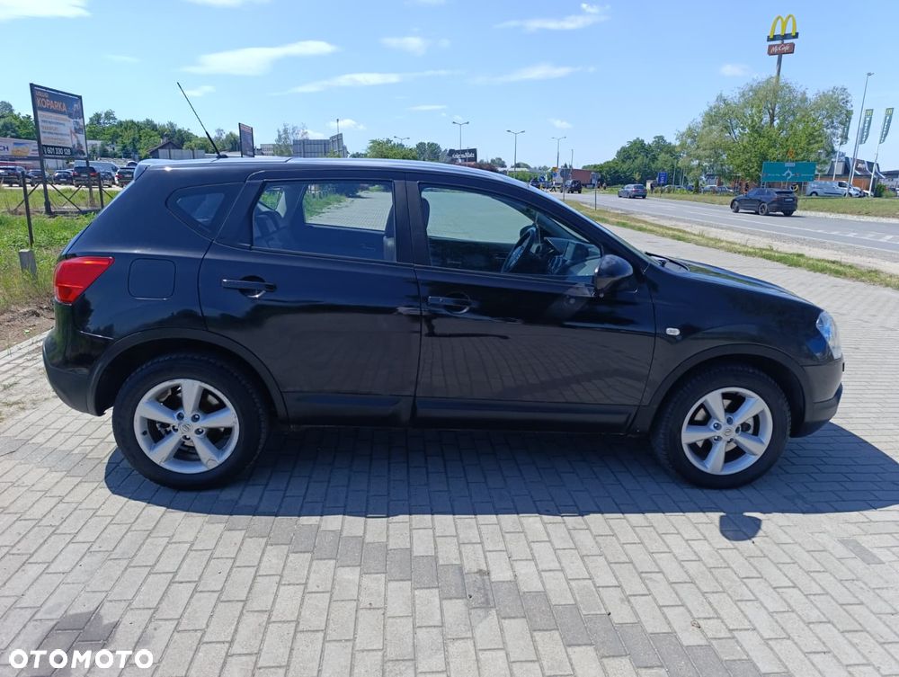 Nissan Qashqai 2.0 dCi 4x4 Tekna - 4