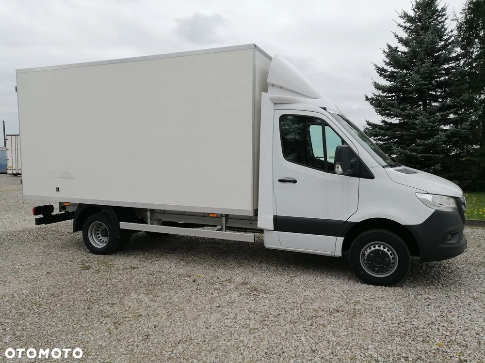 Mercedes-Benz Sprinter - 9