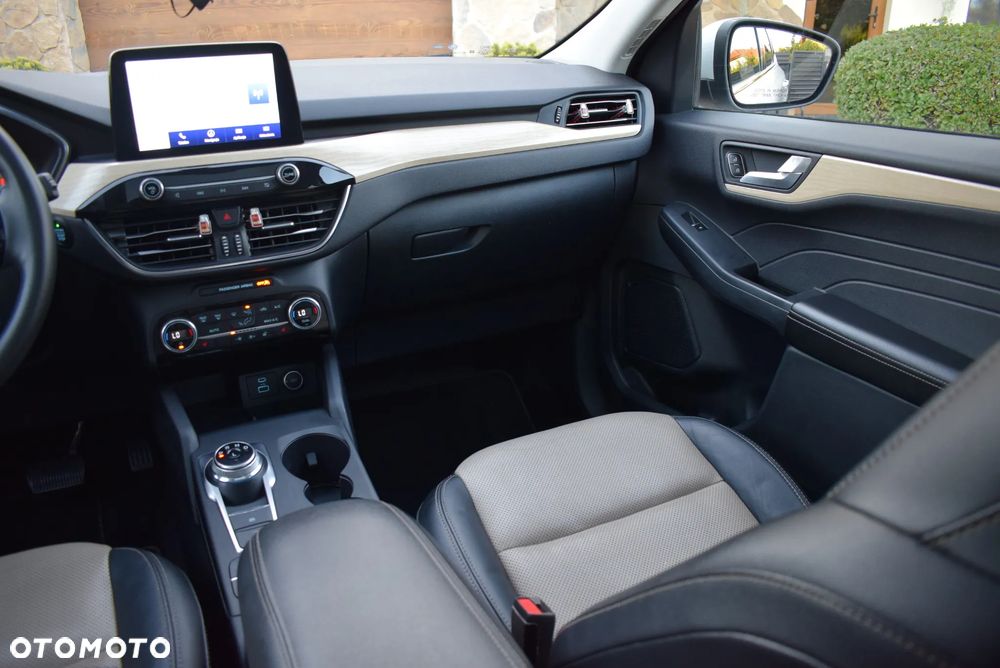 Ford Escape 2.0 EcoBoost AWD Titanium - 21