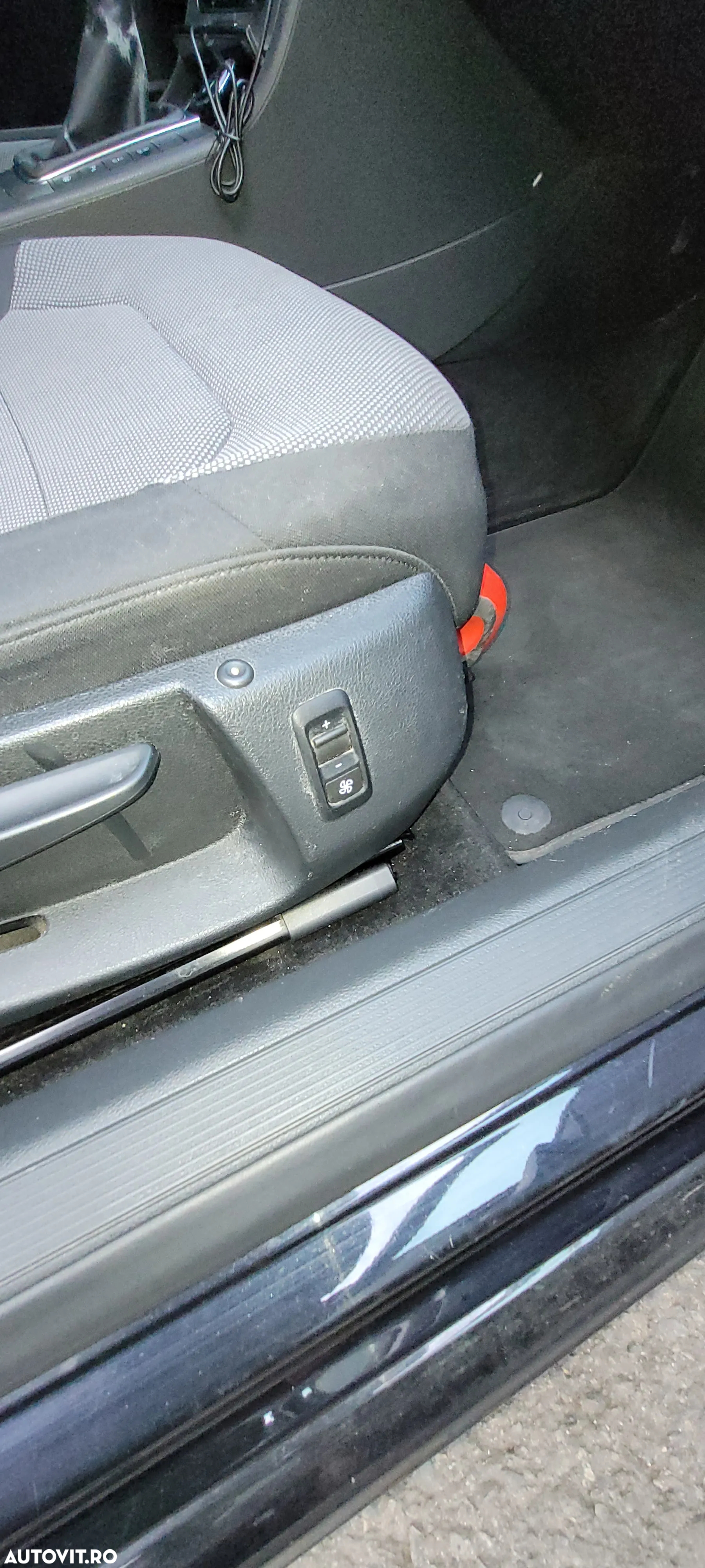 Volkswagen Passat Variant 1.6 TDI BlueMotion Technology Comfortline - 30
