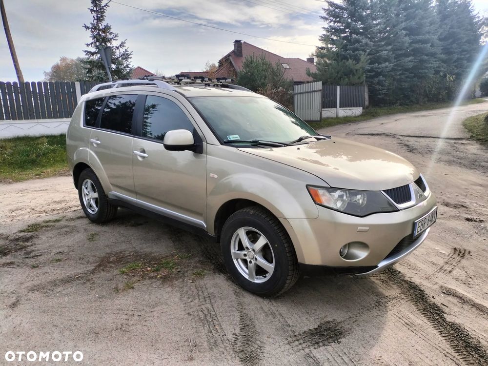 Mitsubishi Outlander 2.0 DI-D 4WD Intense - 8