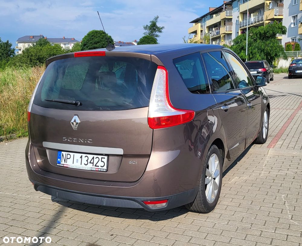 Renault Scenic 2.0 dCi Privilege - 6