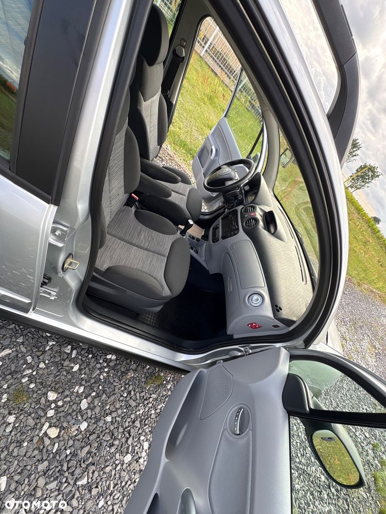 Citroën C3 1.4 16V Senso Drive X-TR - 33
