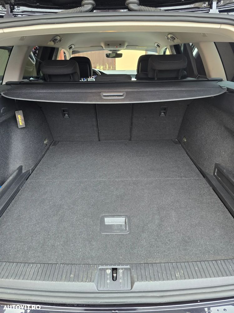 Volkswagen Passat 2.0 TDI SCR DSG Business - 23