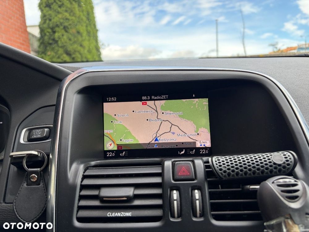 Volvo XC 60 D4 AWD Momentum - 16