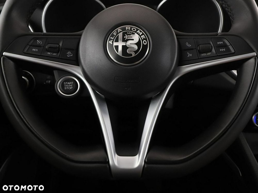 Alfa Romeo Stelvio 2.0 Turbo Q4 - 22