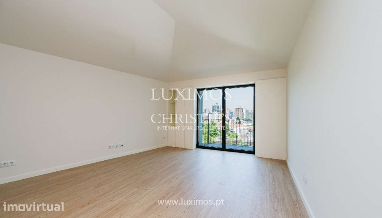 Apartamento novo com terraço, para venda, no Centro do Porto - Grande imagem: 3/24