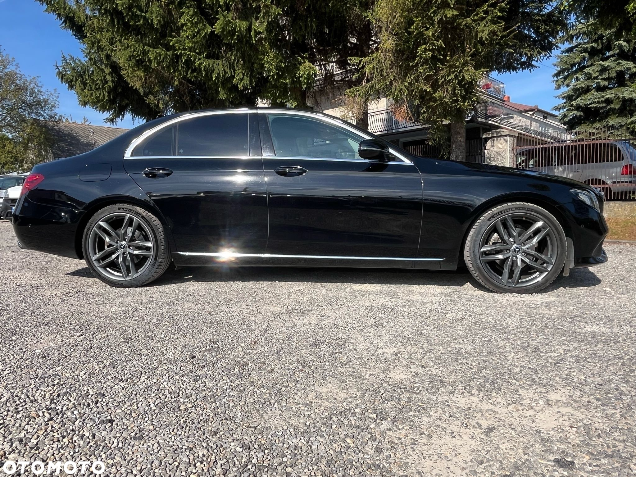 Mercedes-Benz Klasa E 220 d 9G-TRONIC AMG Line - 40