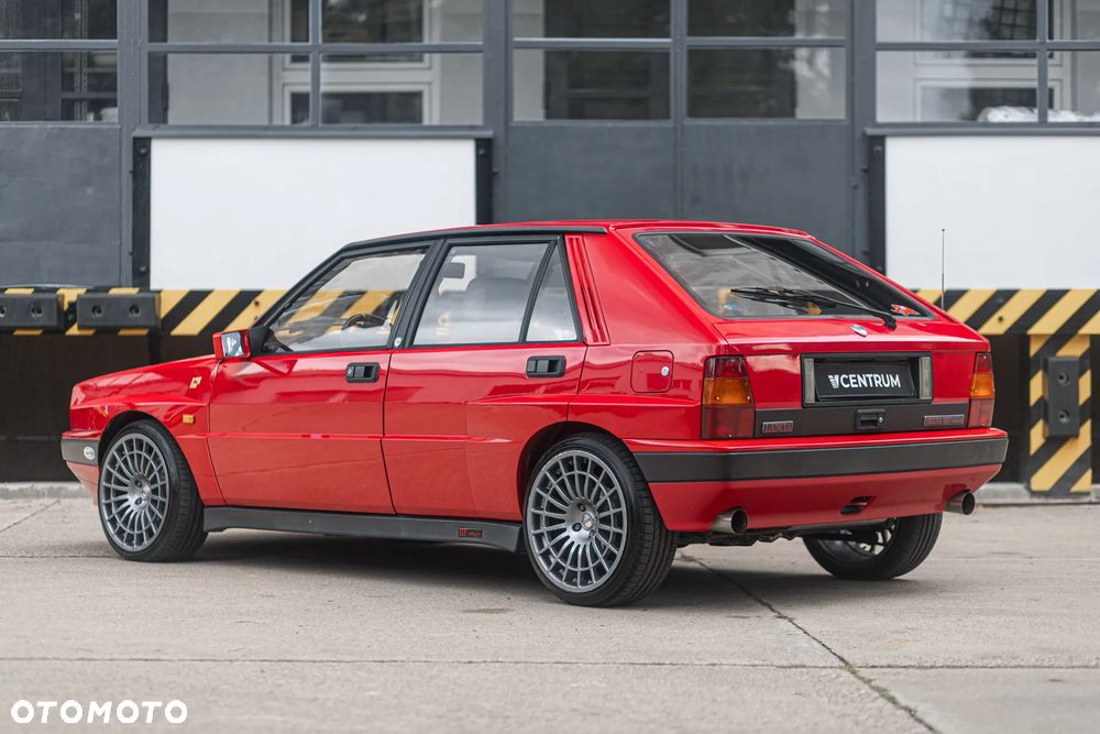 Lancia Delta - 15
