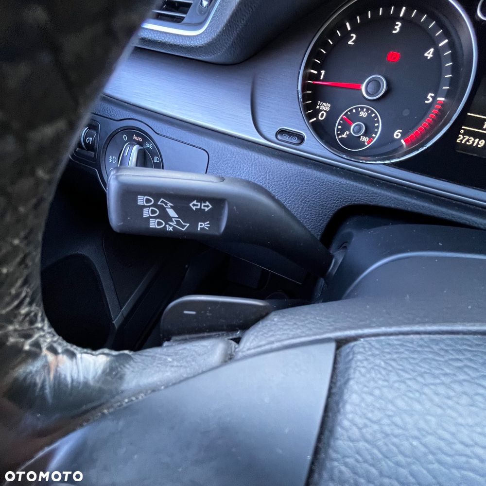 Volkswagen Passat Variant 2.0 TDI DPF DSG Highline - 10