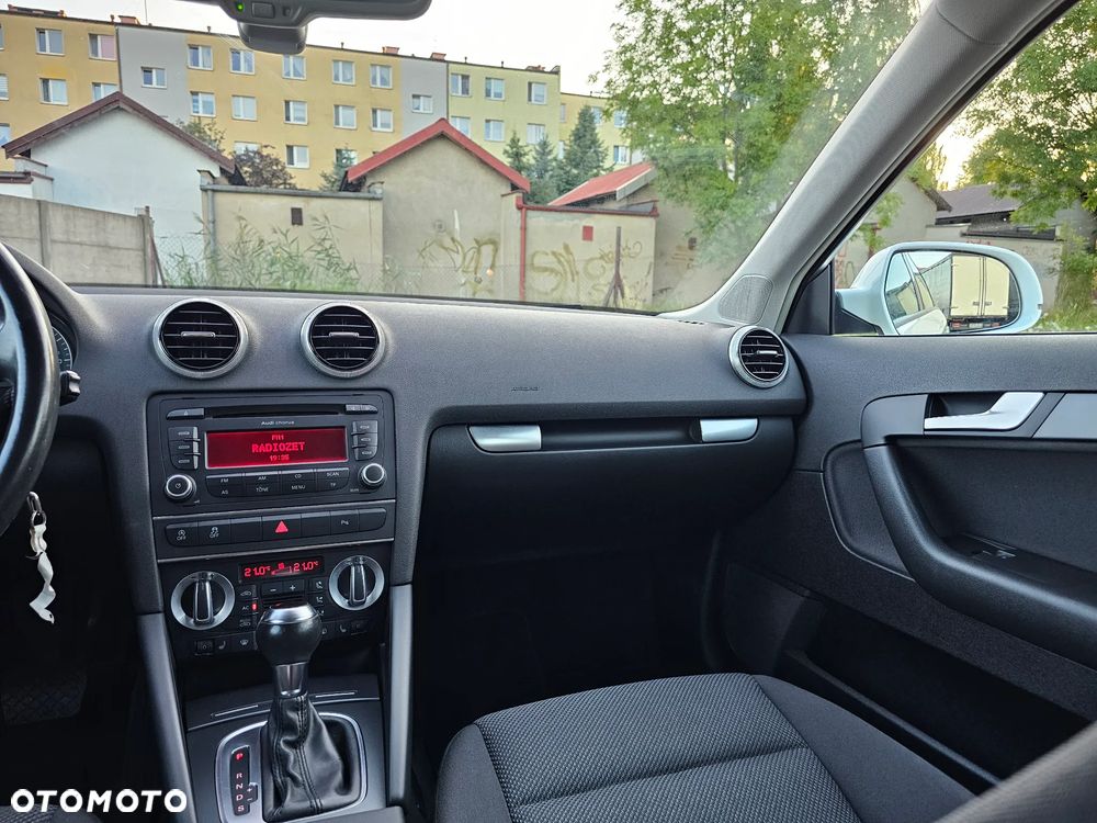 Audi A3 Sportback 1.6 TDI (clean diesel) S tronic S line Sportpaket - 14