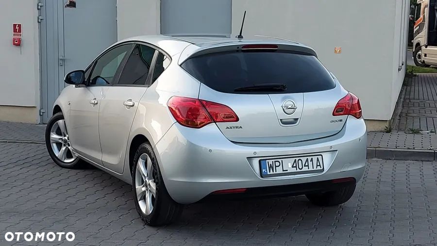 Opel Astra 1.7 CDTI DPF ecoFLEX Start/Stop 99g Selection - 4
