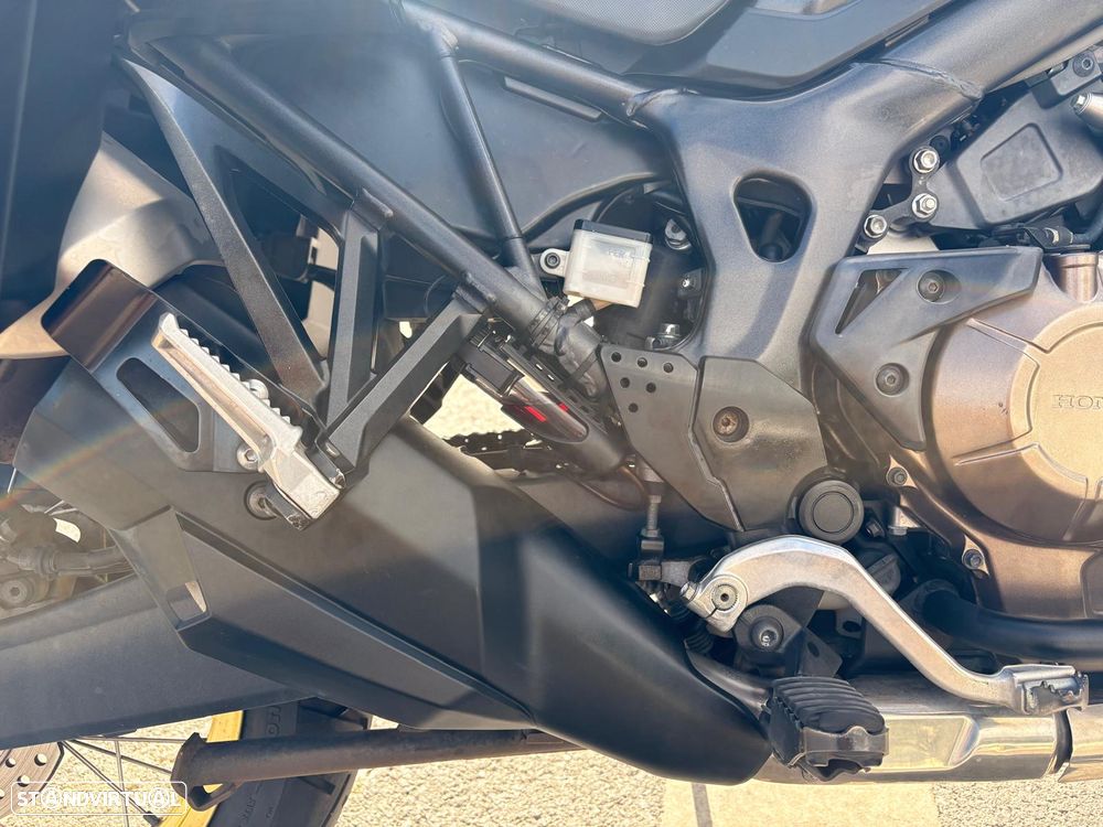 Honda Africa Twin 2 - 4