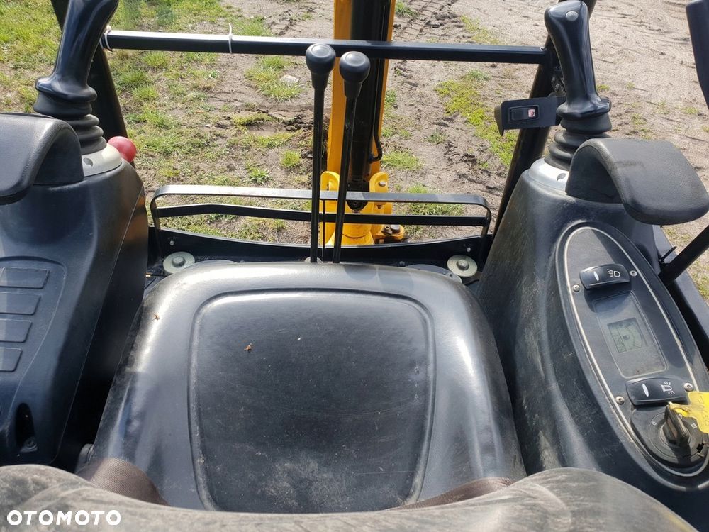 JCB - 5