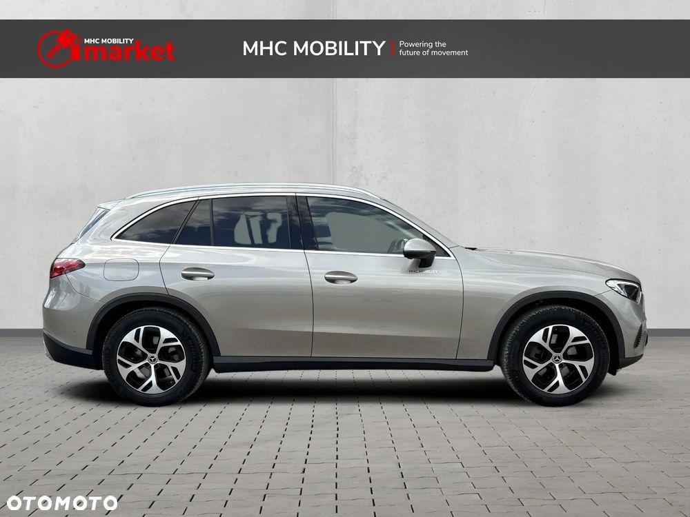 Mercedes-Benz GLC 200 4Matic 9G-TRONIC Avantgarde Advanced - 7
