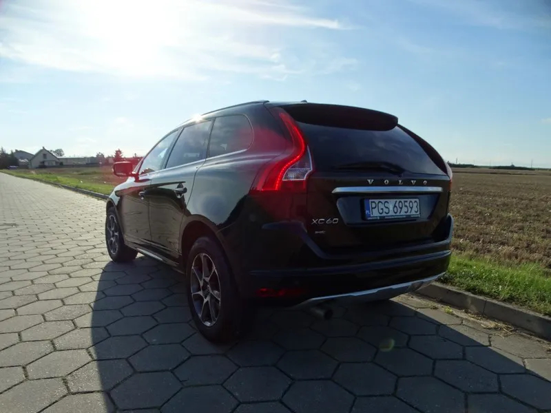 Volvo XC 60 D3 Drive-E Ocean Race - 5