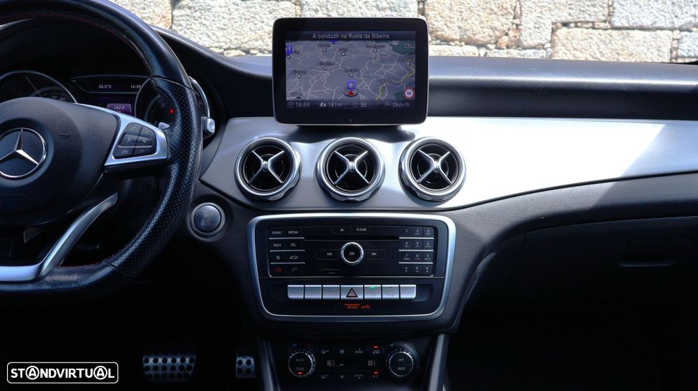 Mercedes-Benz GLA 220 - 15