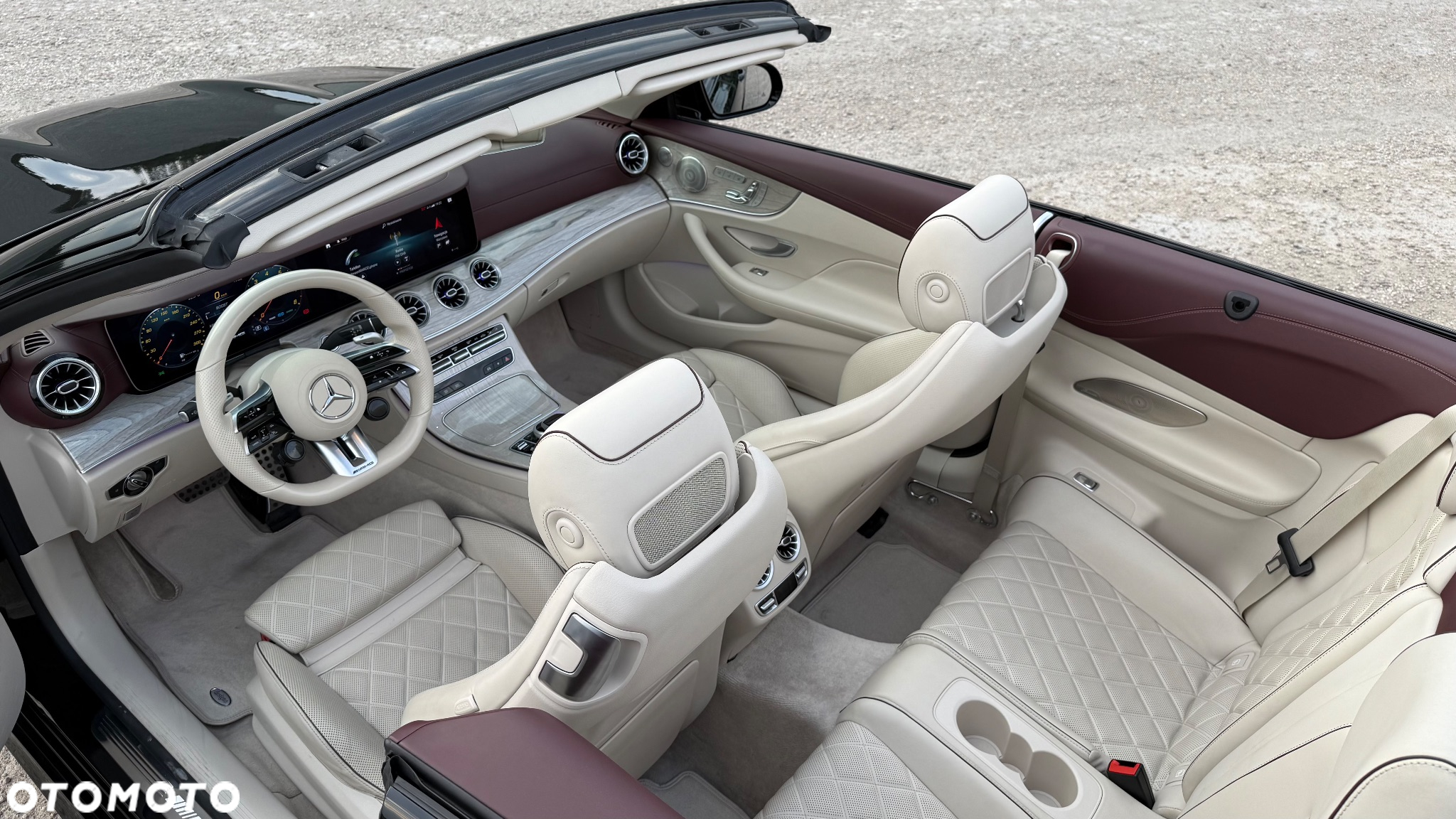 Mercedes-Benz Klasa E AMG 53 Kabriolet 4-Matic+ 9G-TRONIC - 17