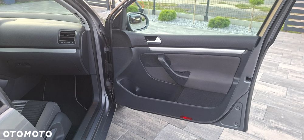 Volkswagen Golf 1.6 United - 25