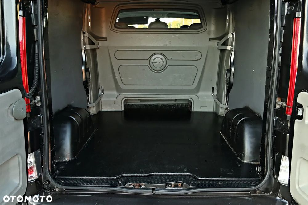 Opel Vivaro - 40