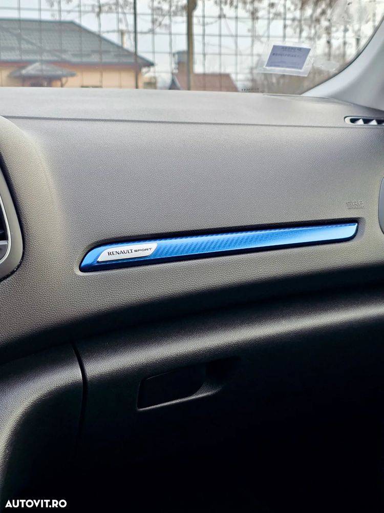 Renault Megane ENERGY dCi 165 EDC GT - 26