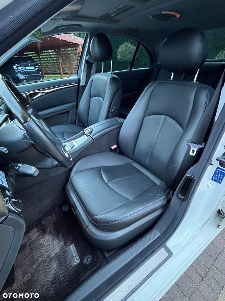 Mercedes-Benz Klasa E 500 T Avantgarde - 17