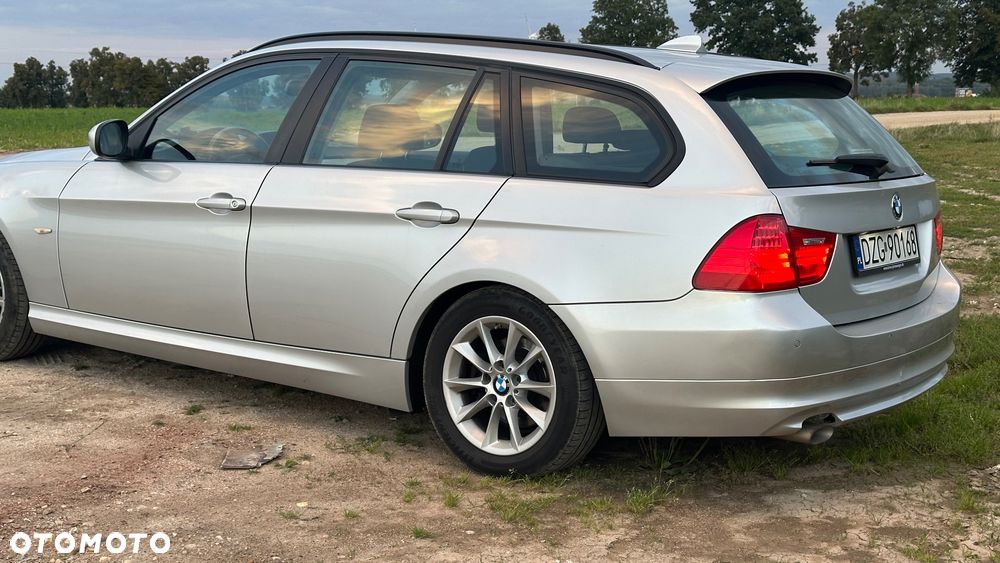 BMW Seria 3 318d DPF - 4