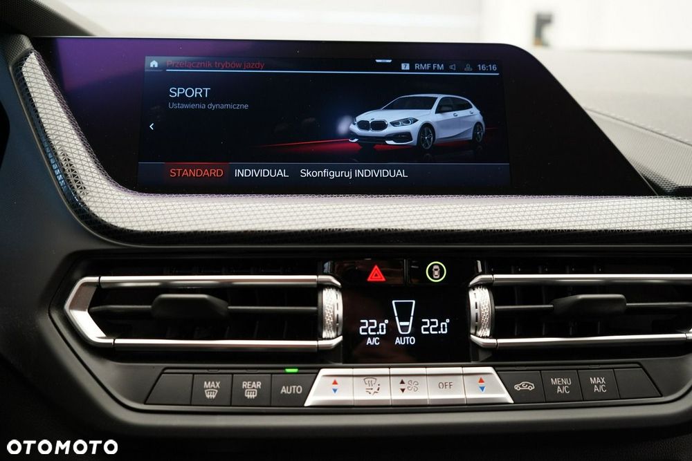 BMW Seria 1 - 25