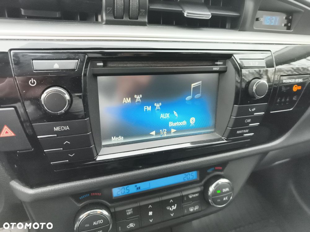 Toyota Corolla 1.6 Premium EU6 - 26