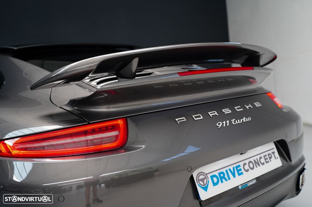 Porsche 911 (991) Turbo PDK - 21