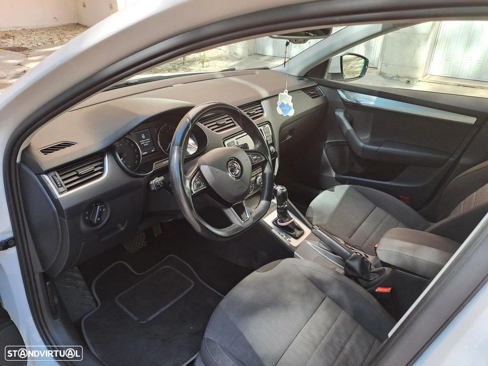 Skoda Octavia Break 1.6 TDi Style DSG - 14