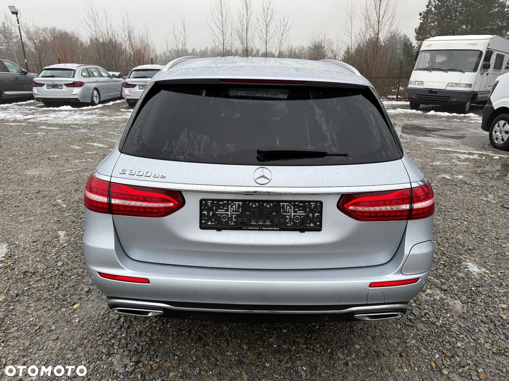Mercedes-Benz Klasa E - 4