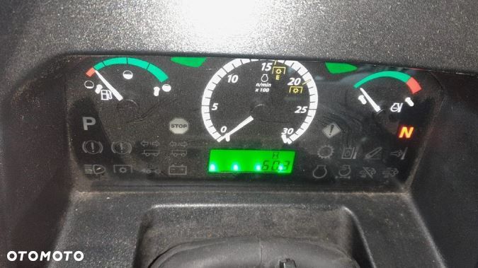 John Deere 5075E - 9