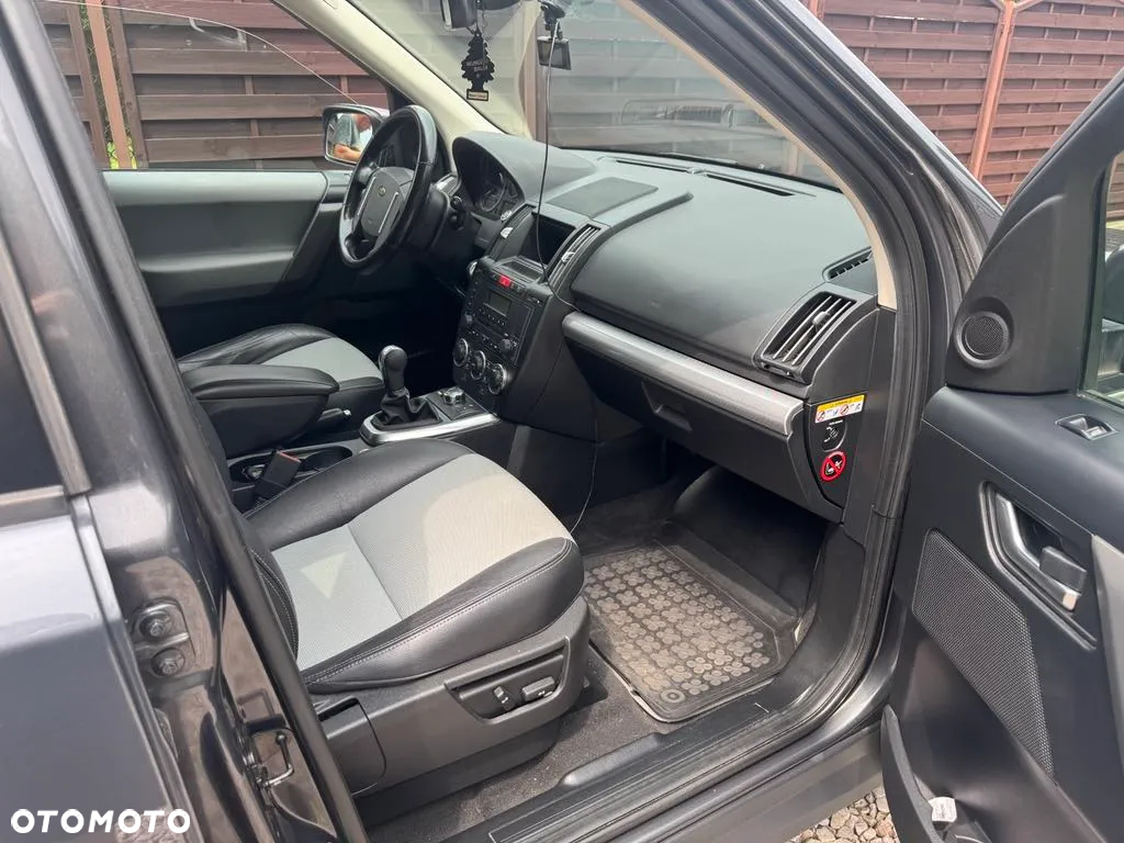 Land Rover Freelander II 2.2TD S - 11