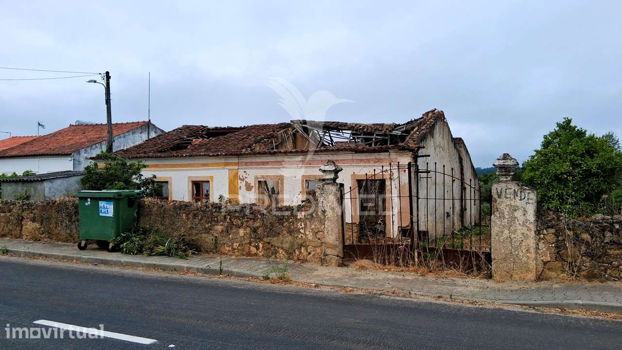 Conjunto de moradias em Ruína e terrenos em Penhascoso - Grande imagem: 3/27