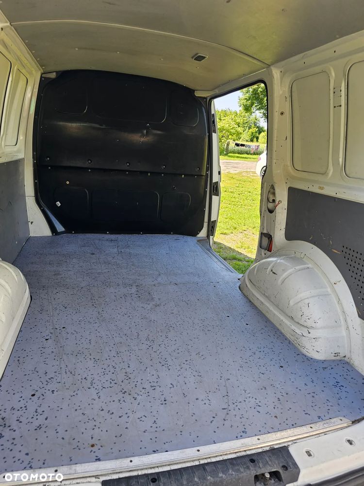 Volkswagen Transporter T5 TDI L1H1 - 10