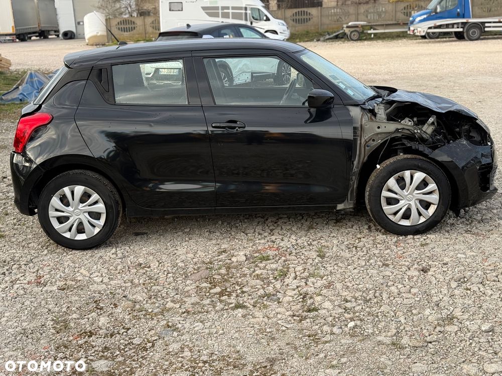 Suzuki Swift 1.2 Dualjet SHVS Premium - 4