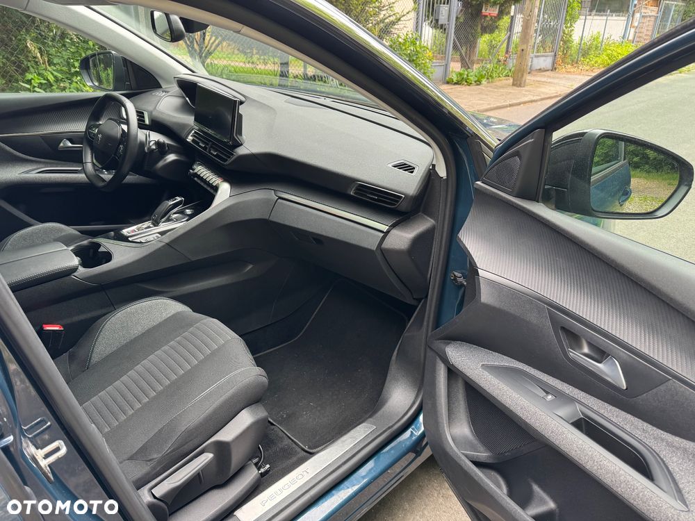 Peugeot 5008 1.5 BlueHDi Allure Pack S&S EAT8 - 17